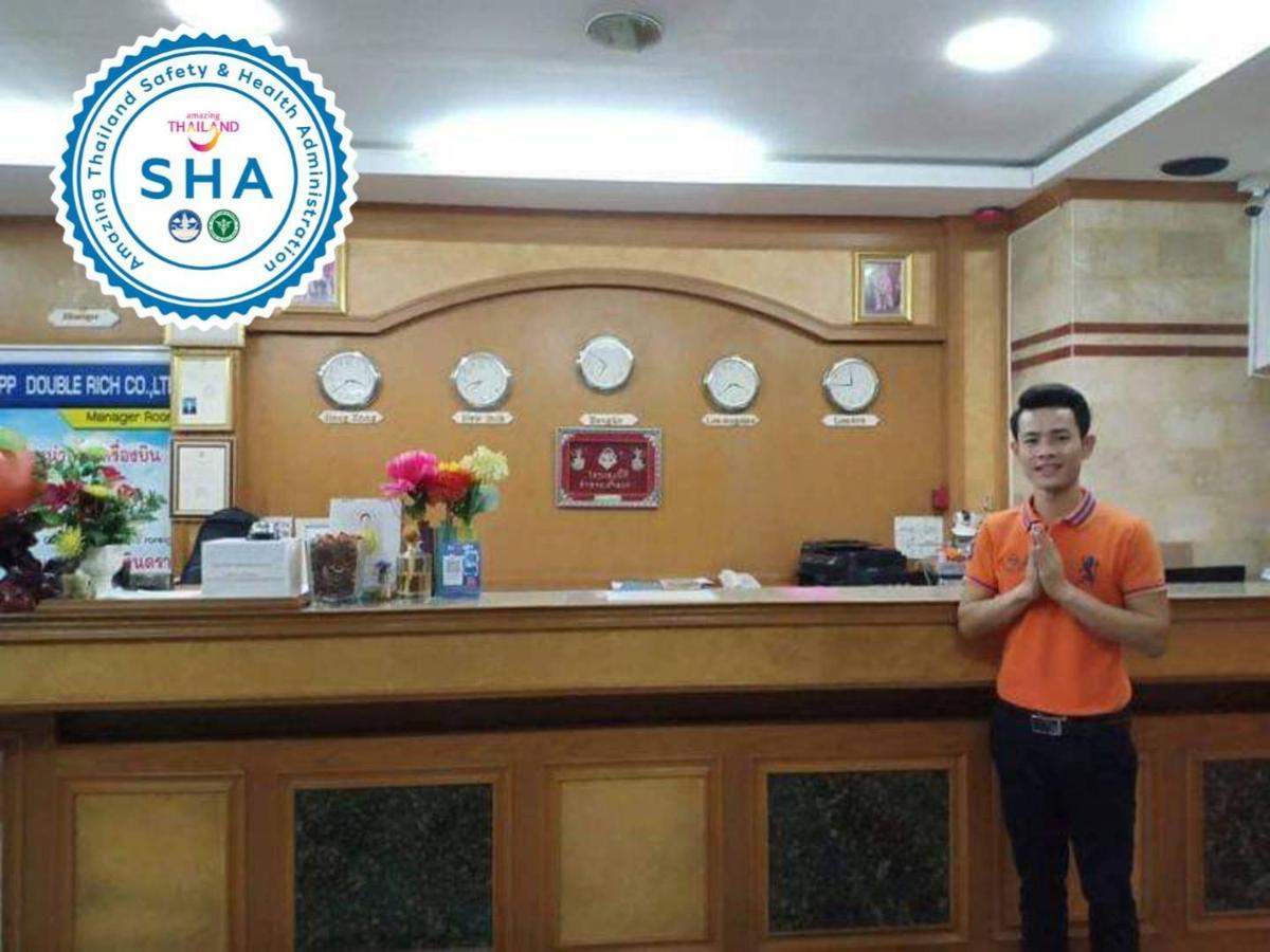 Submukda Phoomplace Hotel Мукдахан Екстериор снимка